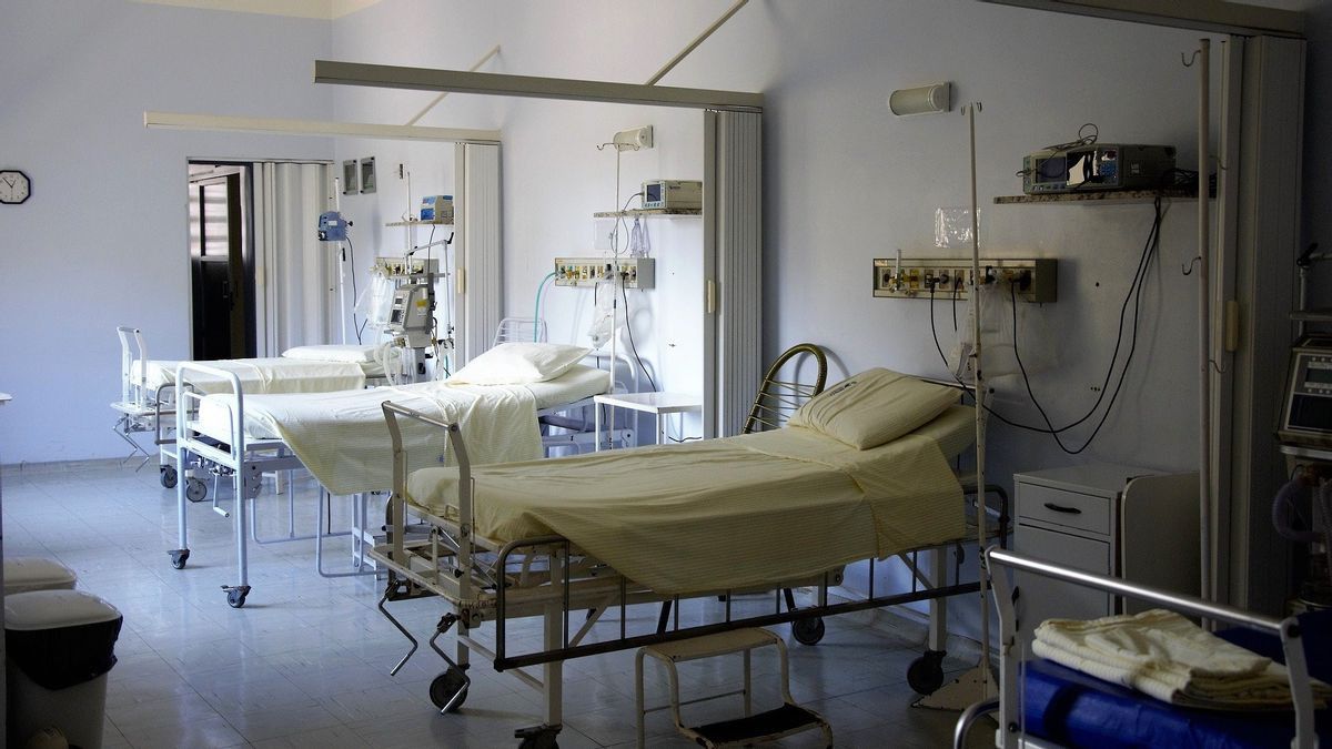لا تزال هناك المستشفيات الخاصة التي تتردد في التعامل مع المرضى COVID -19، الأوبئة: وزير الصحة، لا تبقي جذابة!