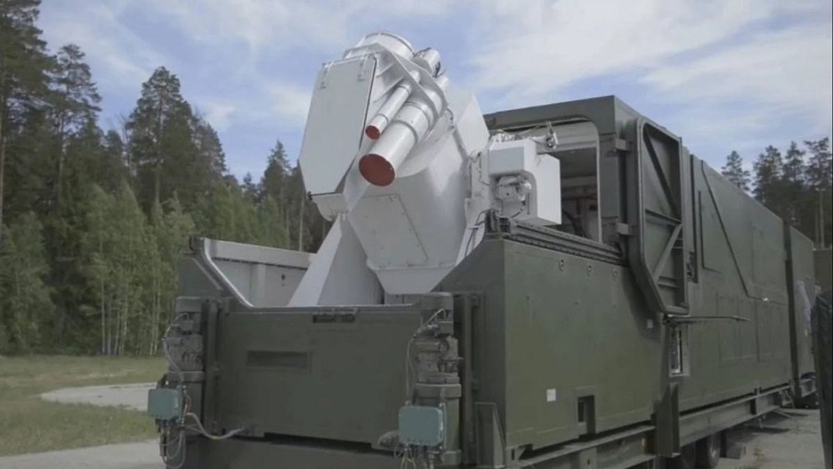 Russia Claims To Have New Laser Weapon That Can Blind Satellites And Destroy Drones