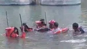 Pemotor Tewas Tenggelam Usai Alami Kecelakaan Tunggal di Jembatan Sungai Lusi Blora