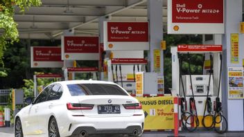 Revvo 90、Pertamina、Shell、BP安定燃料価格をイード後に引き下げたのはVivoだけだった