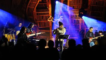 カリマタとノスタルジア ケジャヤアン ジャズ フュージョン インドネシア at ジャズ グヌンシリーズ1 ブロモ