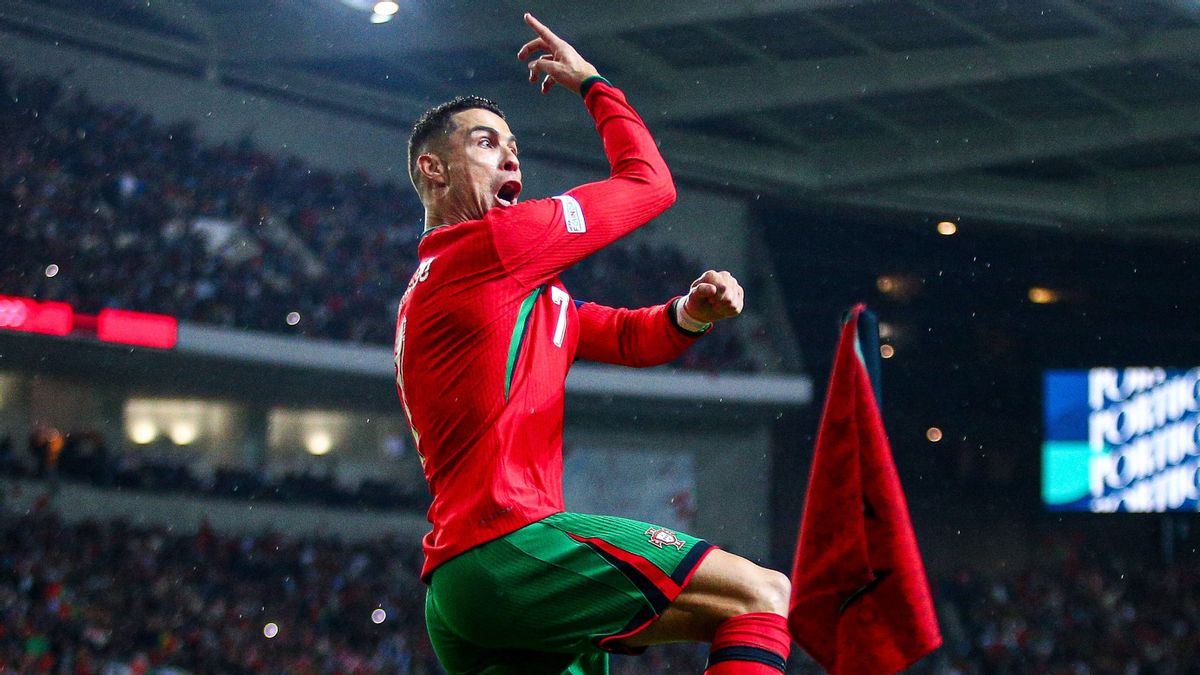 Ronaldo Cetak Brace, Lima Gol Portugal Hancurkan Polandia