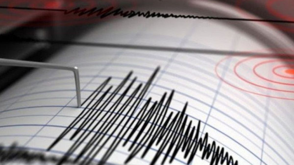 Gempa 5,3 Magnitudo Melanda Yogyakarta, Warga Panik Berhamburan Keluar Rumah