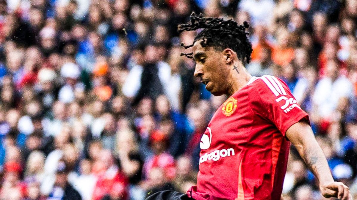 Becoming The Most Expensive Youth Player, Leny Yoro Is Satisfied With Debut With Man Utd