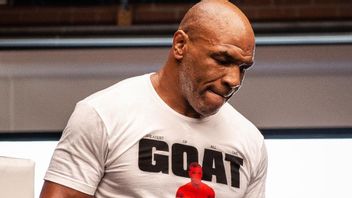 Mike Tyson Admits He Will Bite Holyfield's Ear Again