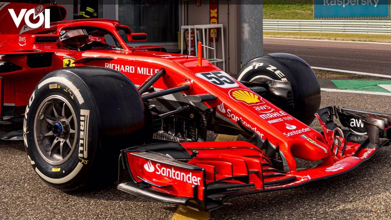 Ferrari 2018 F1 car unveiled