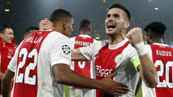  Dortmund Vs Ajax: Hantam 10 Pemain <i>Die Borussen</i>, Anak Tuhan Lolos Juarai Grup C