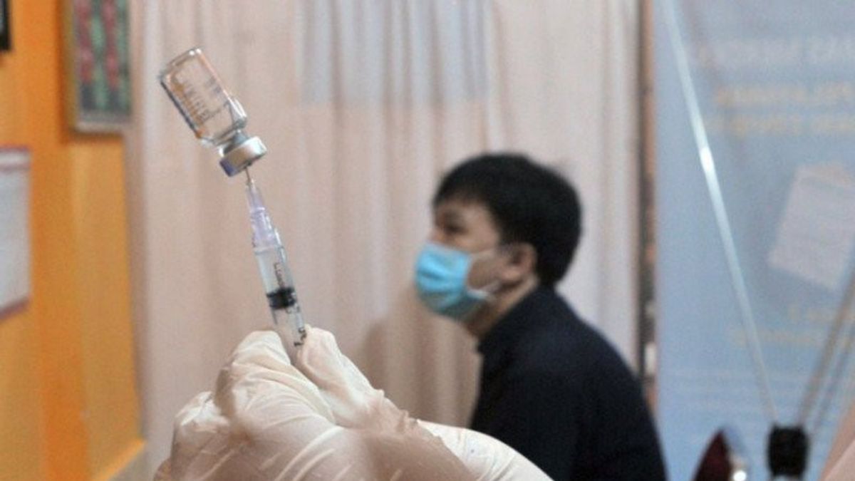 Anggota DPR Ramai-ramai Disuntik Vaksin Nusantara, Epidemiolog: Pemerintah Tak Boleh Membiarkan