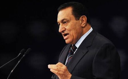 Baik-Buruk Kenangan Masyarakat Mesir Sepeninggal Hosni Mubarak