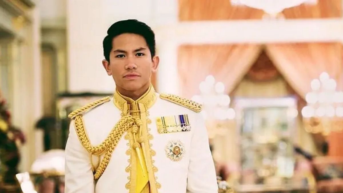 Profile Of Prince Abdul Mateen Son Of Sultan Brunei Darussalam, Accompanying His Father To Attend The ASEAN Summit In Jakarta