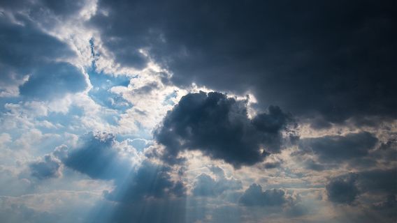 年末の休日のための極端な気象警報