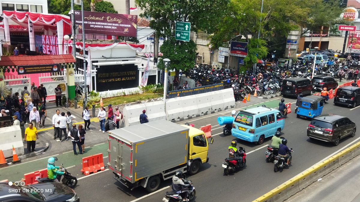 Paslon Cagub Cawagub Datangi KPU DKI, Dua Ruas Jalan Salemba Raya Terlihat Lancar