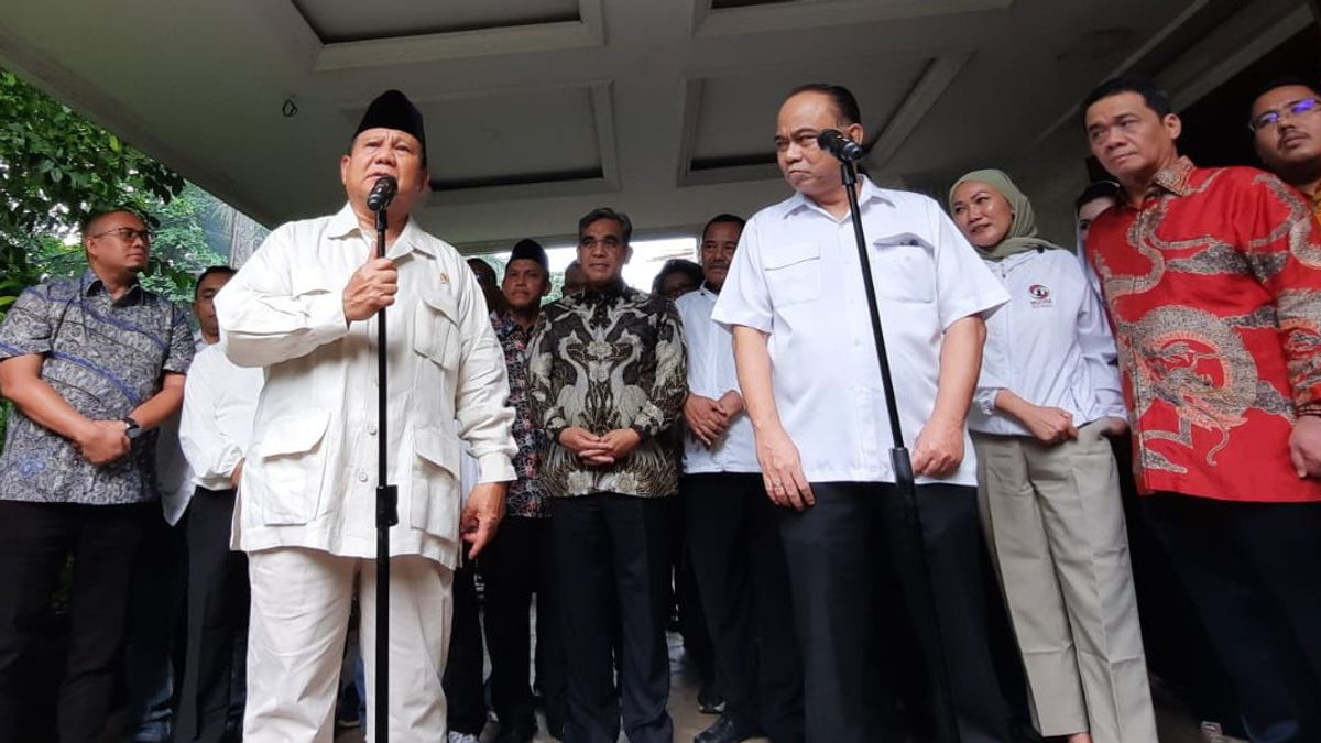 Accompanied By Projo, Prabowo Receiving Input On The Results Of Jokowi Volunteer Musra