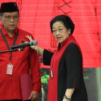 Megawati Resmi Lantik Hasto Kembali Jadi Sekjen PDIP Hari Ini