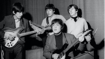 Les familles de Johnennon et George Harrison autorisent les Beatles à créer un film biopic
