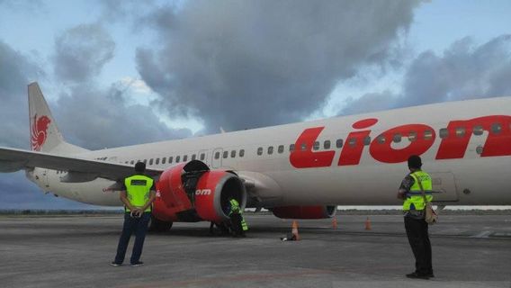 Lion Air's Explanation about Passenger's Cellphones Giving Out Smoke on the Kupang-Surabaya Route