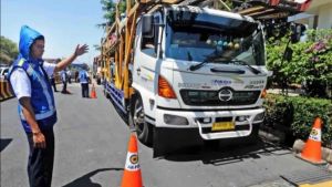 Komisi V DPR Minta Pemerintah Perketat Pengawasan Harga Tiket dan ODOL Jelang Lebaran