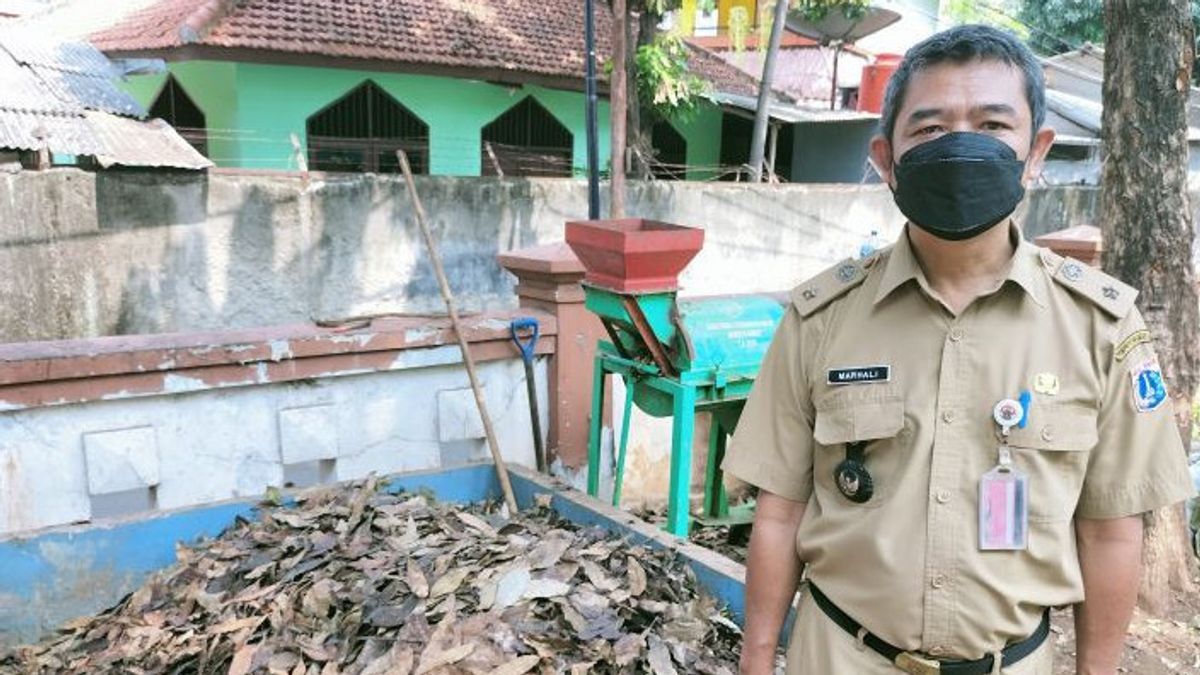 Non Seulement Handicapé, Le Chef Du Village De Duri Kepa Qui était Soupçonné D’avoir Trompé Les Résidents A été Enlevé, Anies