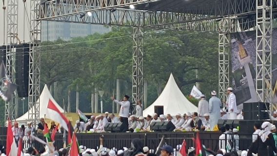 Rizieq Shihab Puji Menlu Retno Marsudi in Munajat 212 曾持续与巴勒斯坦人作战