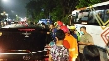 Pria Diduga Anggota TNI Terkunci Berjam-jam Tak Sadarkan Diri di Dalam Mobil Avanza di Kalimalang