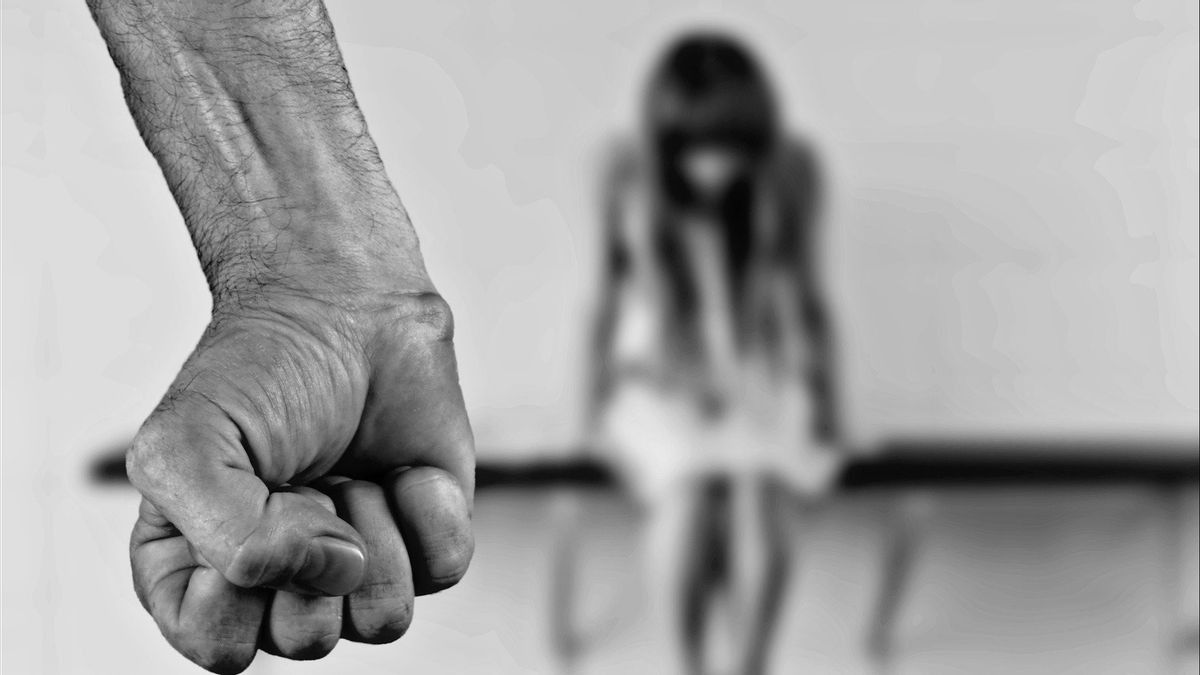 Ibu Korban Pelecehan Seksual yang Disuruh Menangkap Pelaku Meminta Maaf