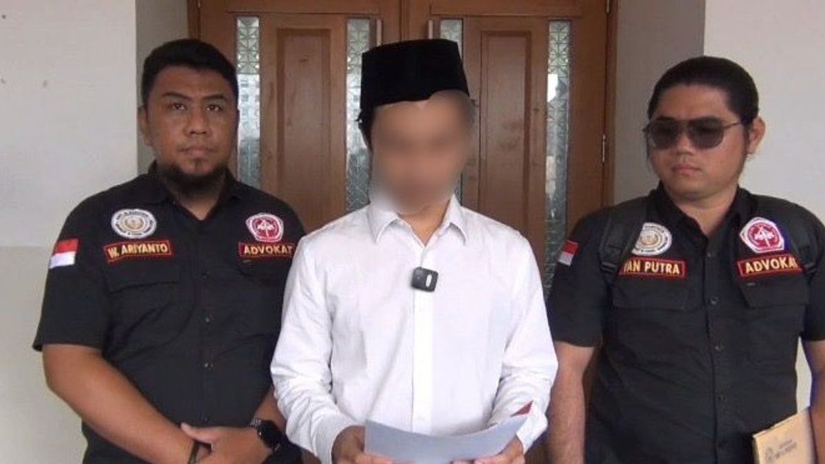 Un étudiant en médecine de Co-Ass Jakarta Pusat, accusé de torture, demande pardon après avoir passé en jugement