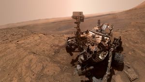 <i>Selfie</i> Perdana Mars Curiosity di 'Mont Mercou'