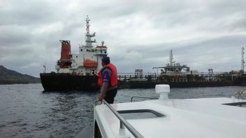 Bali Police Labfor Investigate Cause Of Fire Of Elisabeth 1 Tanker Ship