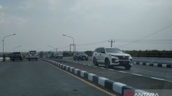 Billionaire And Backflow On The East Pantura Route, Demak Smoothly