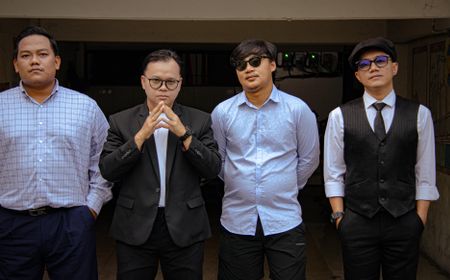 MANIPOL Bawa Inspirasi dan Vibe Rock 90an dalam Single Agitasi