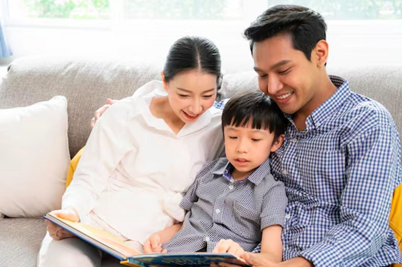 リテラシー文化は家庭から始まり、子供たちと一緒に読む習慣の重要性を理解します