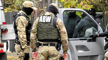 Poland Detains Three of Its Citizens Allegedly Russian Spies