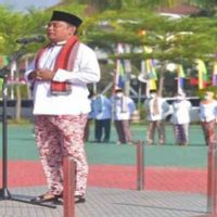 Bupati Instruksikan ASN Kenakan Baju Adat Bekasi Tiap Jumat