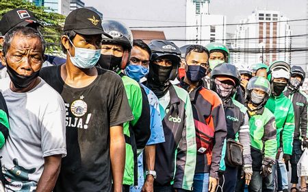 Pembagian Bansos Berantakan, Emil Dardak Akui Data Penerima Tak Valid