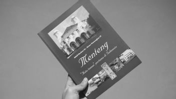 Menteng Book Review - Getting To Know The First Garden City In Indonesia
