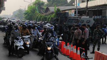 Jokowi 为 PPKM 紧急 7 月 26 日逐步开放做准备， 检查一系列规则