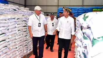 조코위 대통령: 불로그를 통한 쌀 수입은 국가 수요의 5% 미만입니다.
