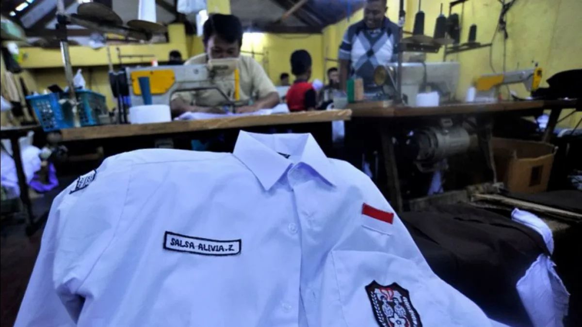 Manfaatkan PPDB 2025, Sekolah Dilarang Jual Seragam Siswa  