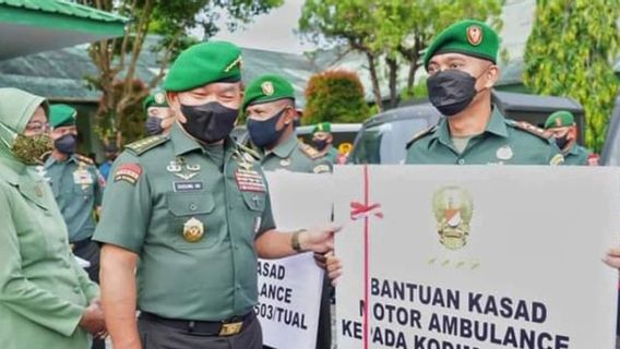 KSAD Hands Over 5 Motorized Ambulances To Kodam XVI/Pattimura