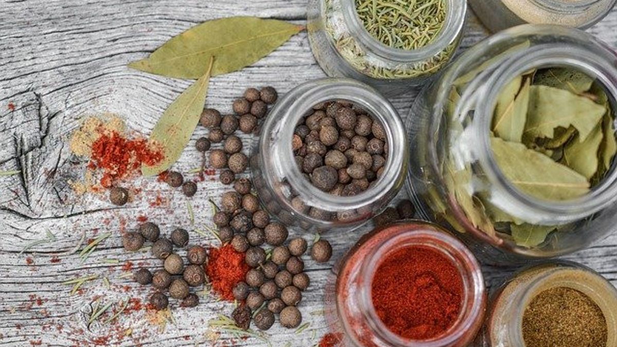 5 Kitchen Spices That Can Be Used As Herbal Medicines