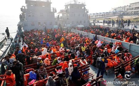 Bangladesh Diduga Paksa Pengungsi Rohingya Pindah ke Pulau Terpencil Rawan Badai dan Banjir