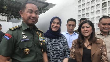 Visiting The Residence Of The Candidate For The Commander Of The Indonesian Armed Forces, Chairman Of Commission I Of The House Of Representatives: This Is At The Same Time A Gathering, The House Is Simple
