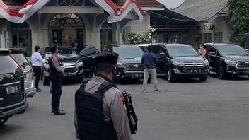 KPK Geledah Kantor Dinas PUPR Banjarnegara, Bupati Budhi Sarwono Pilih <i>No Comment</i>