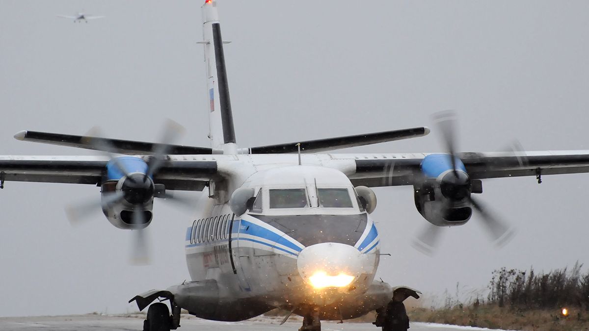 伞兵运输机坠毁并造成16人死亡，俄罗斯暂停整个L-410航班