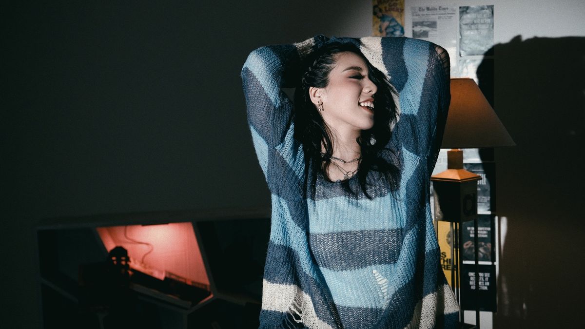 Joanna Andrea Lepas <i>Dinikmati Saja</i> sebagai Single Menuju Album Penuh Perdana