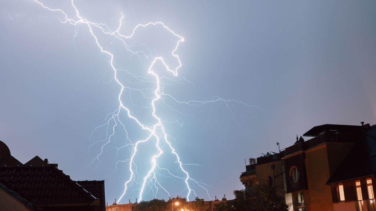 Beware Of Potential Heavy Intensity Rain Accompanied By Lightning In North Sumatra