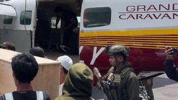 KKB Tenggamati Enbie Dalang Tirs en ouek Tukang à Dokome Puncak Jaya