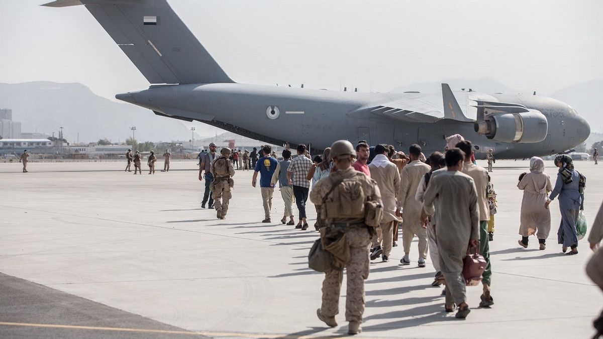 Taliban Minta Bantuan Qatar dan Turki Rebut Kendali Penuh Bandara Kabul