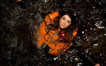 Kate Bush Tak Hadir dalam Pelantikan Rock and Roll Hall of Fame