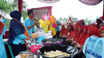 Fight Stunting, KKP Minister's Servants Invite The Community To Eat Fish Routinely